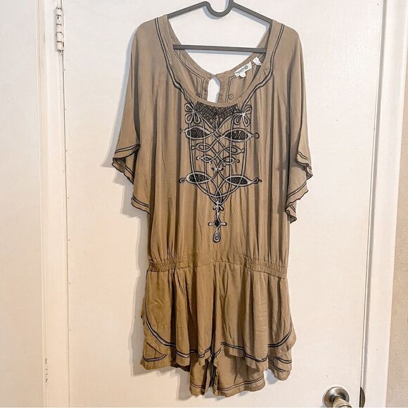 SALE! Poupette St Barth Romper Beach Cover-Up 2 - Picture 6 of 8
